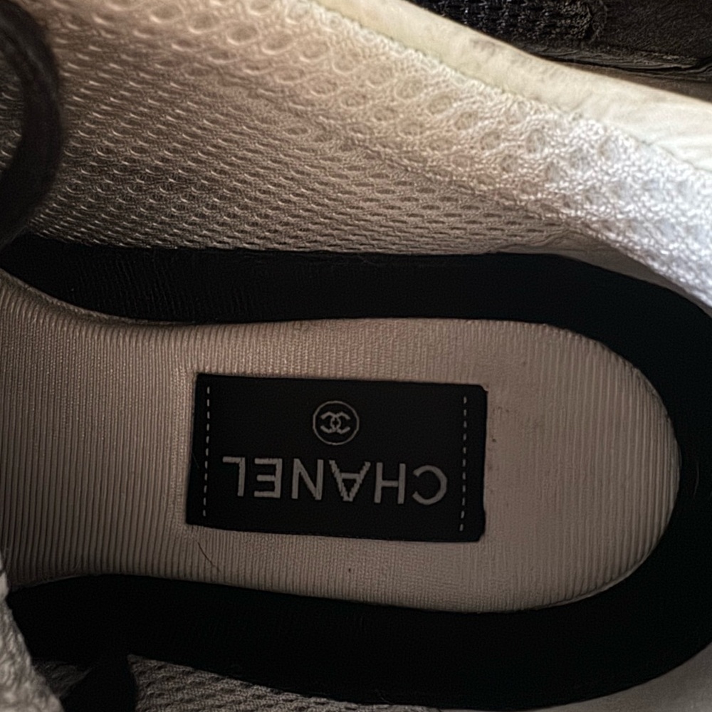 CHANEL Black and White CC Logo Athletic Sneakers SZ 39 - Picture 6 of 12